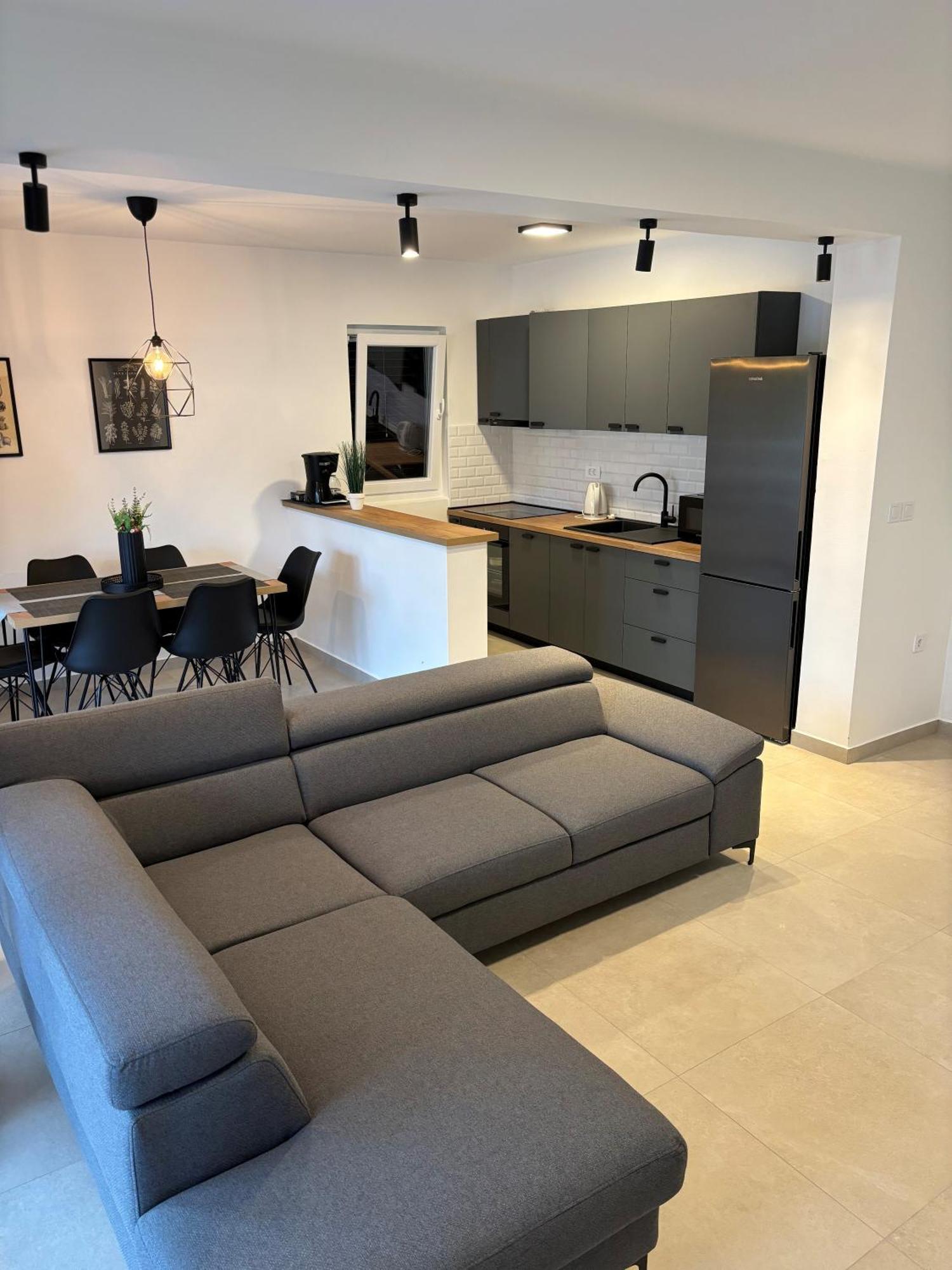 Mima Apartment *
