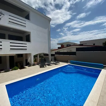 Apartments Mima Petrčane Zewnętrze zdjęcie