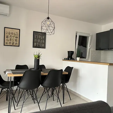 Apartments Mima Petrčane Zewnętrze zdjęcie